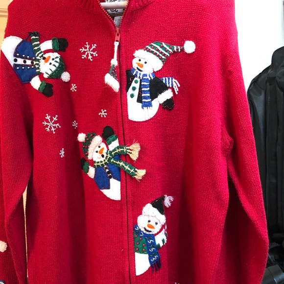 Red Christmas Sweater embroidery - Picture 2 of 7